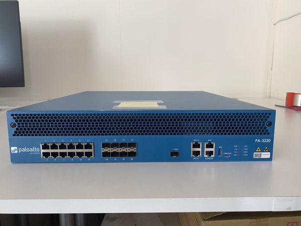 Palo Alto 3220 PA-3220 Networks Firewall